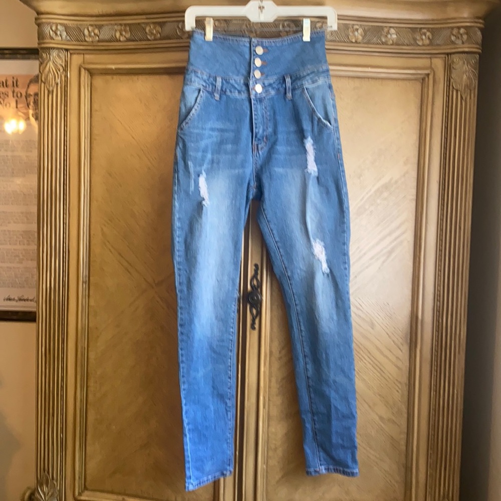 Women’s high waisted skinny jeans